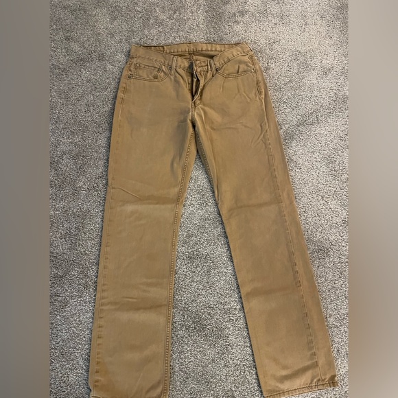 Levi’s pants